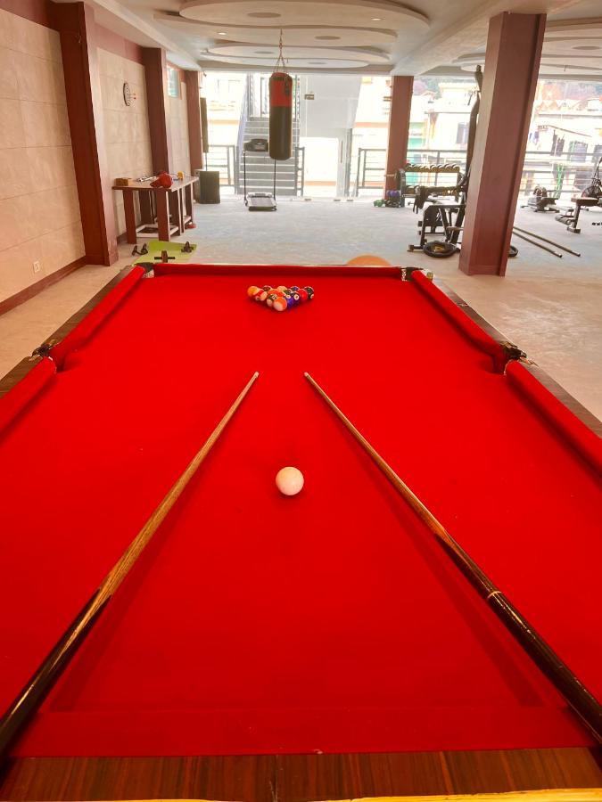 Hostel Backyard-Near Mall Road Manali Ngoại thất bức ảnh